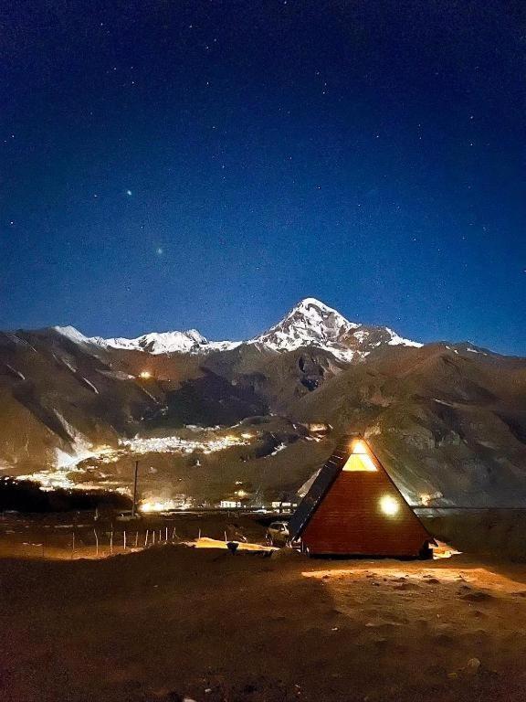 Alone Cottage Kazbegi Exterior foto