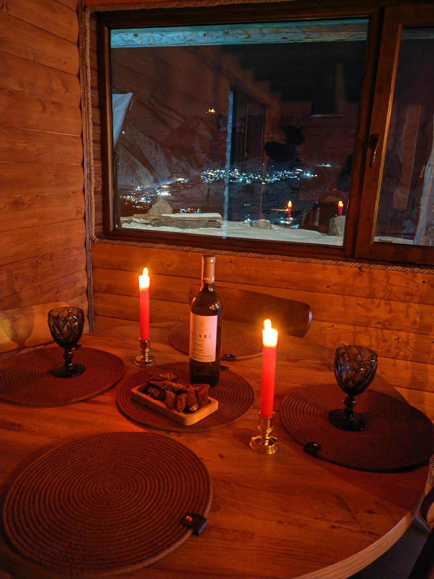 Alone Cottage Kazbegi Quarto foto